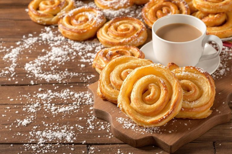 Créez des palmiers au sucre maison en 5 minutes avec seulement 2 ingrédients du placard.jpg