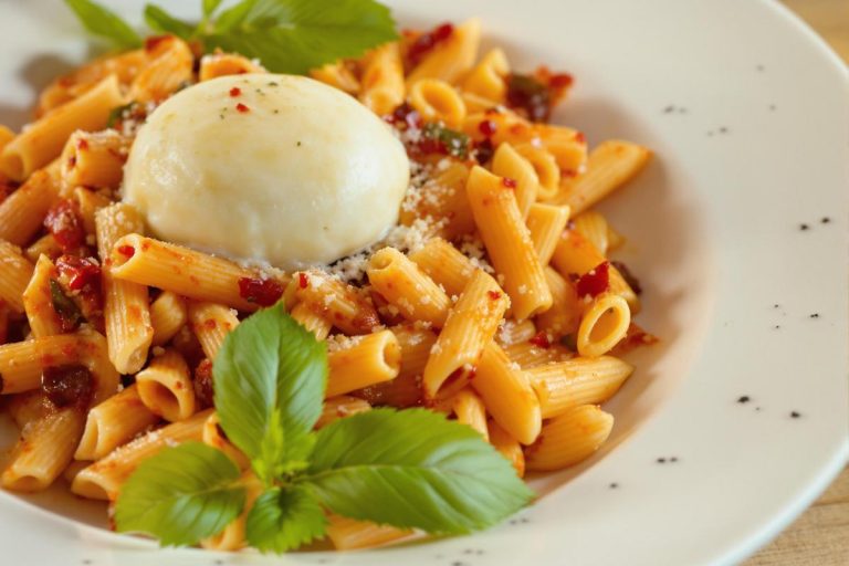 Pasta arrabiata et burratina : recette et astuces.jpg