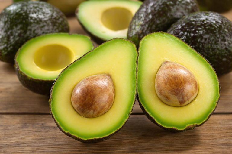 Zoom sur l’avocat : bienfaits nutritionnels et astuces pour le choisir.jpg