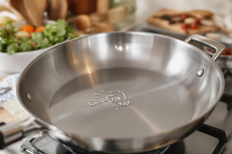 Voici pourquoi il faut toujours chauffer la poêle à vide avant cuisson.jpg